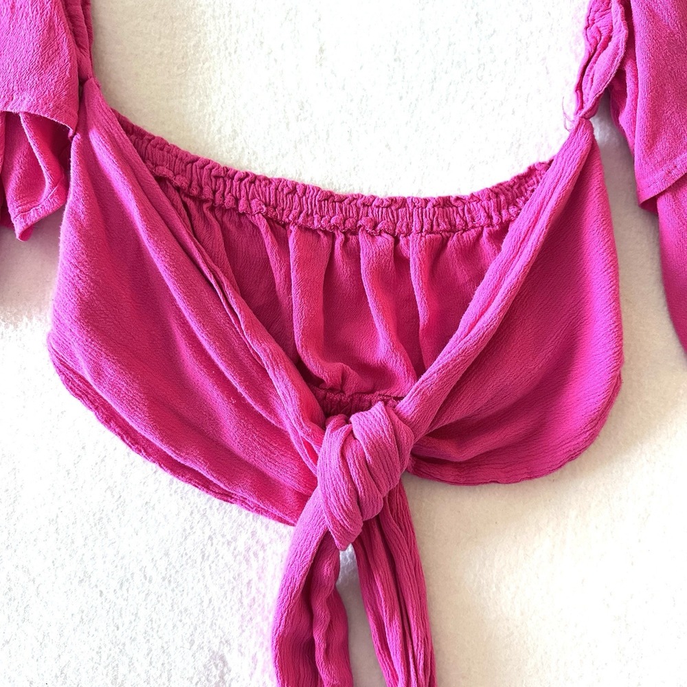 Meshki M Medium Aaliyah Tie-Front Crop Top Hot Pink Off Shoulder Poet Peasant - Picture 3 of 13
